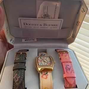 Brand new Vintage Dooney and Bourke watch with two extra bands.
